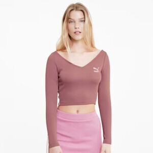 Puma Women's •Size Medium• Pink Croped Ribbed V-neck Athletic Top Athleisure